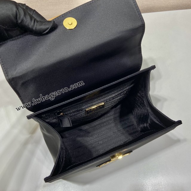 Prada專櫃新款尼龍布黑色手提女包 1BH608 普拉達vintage復古翻蓋手提包 csp1011